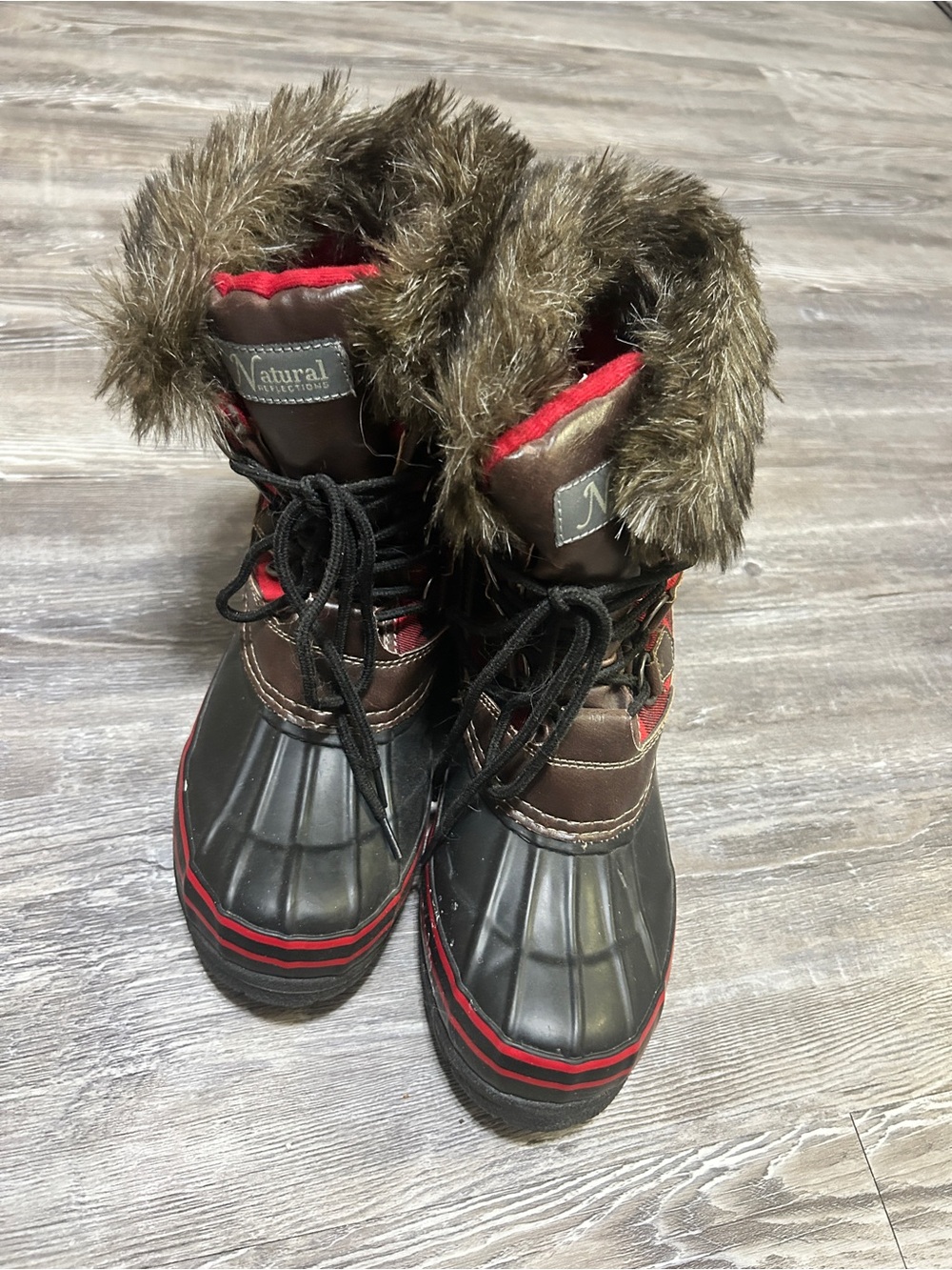 Natural Reflections Brown and Red Faux-Fur Lined Winter Boots